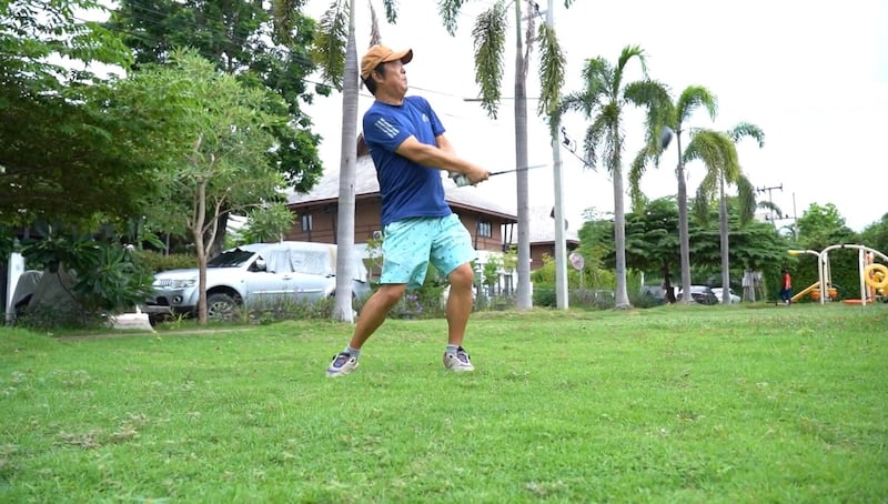 唐云在清迈除了写作,还打高尔夫球。(RFA)